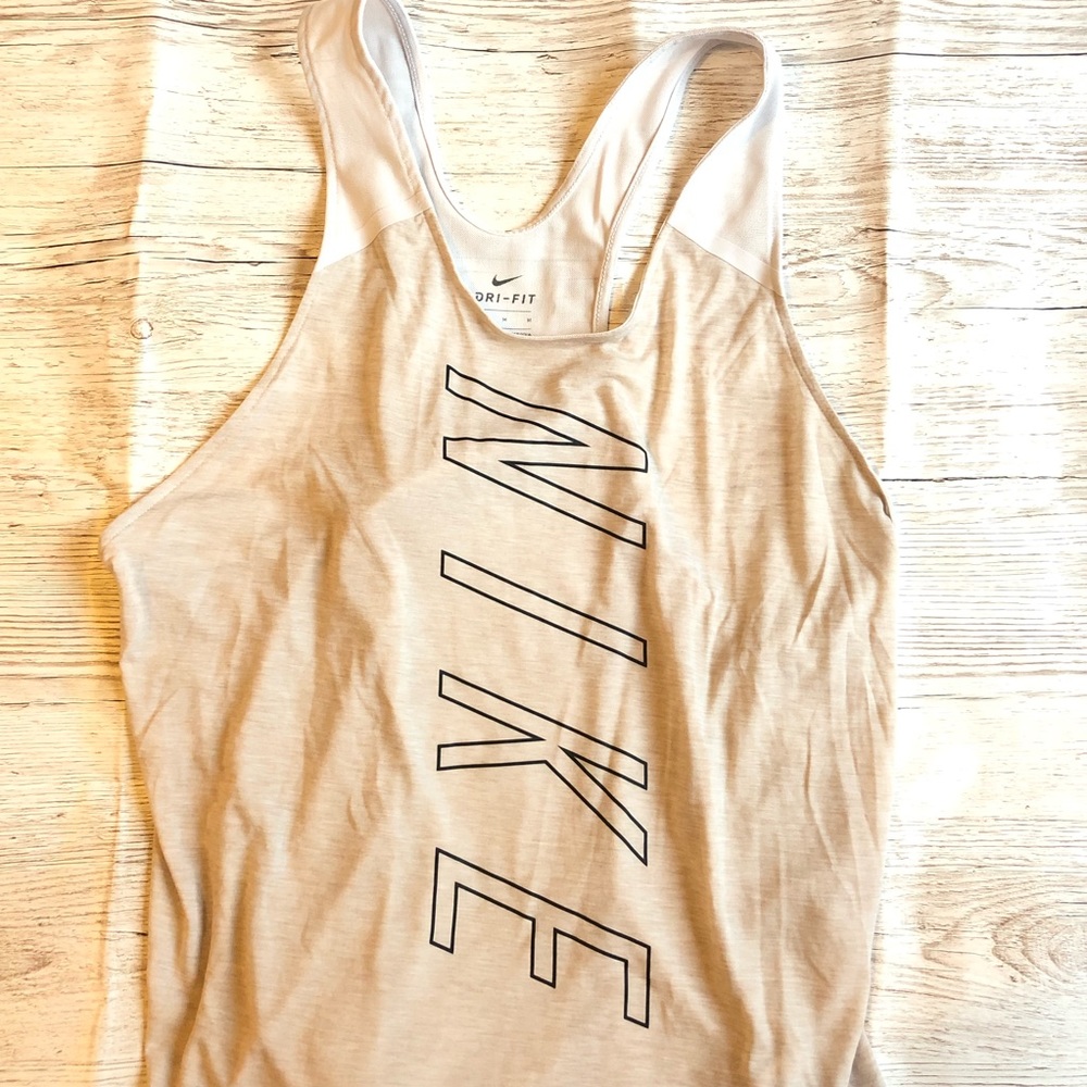 NIKE BREATHE Tank